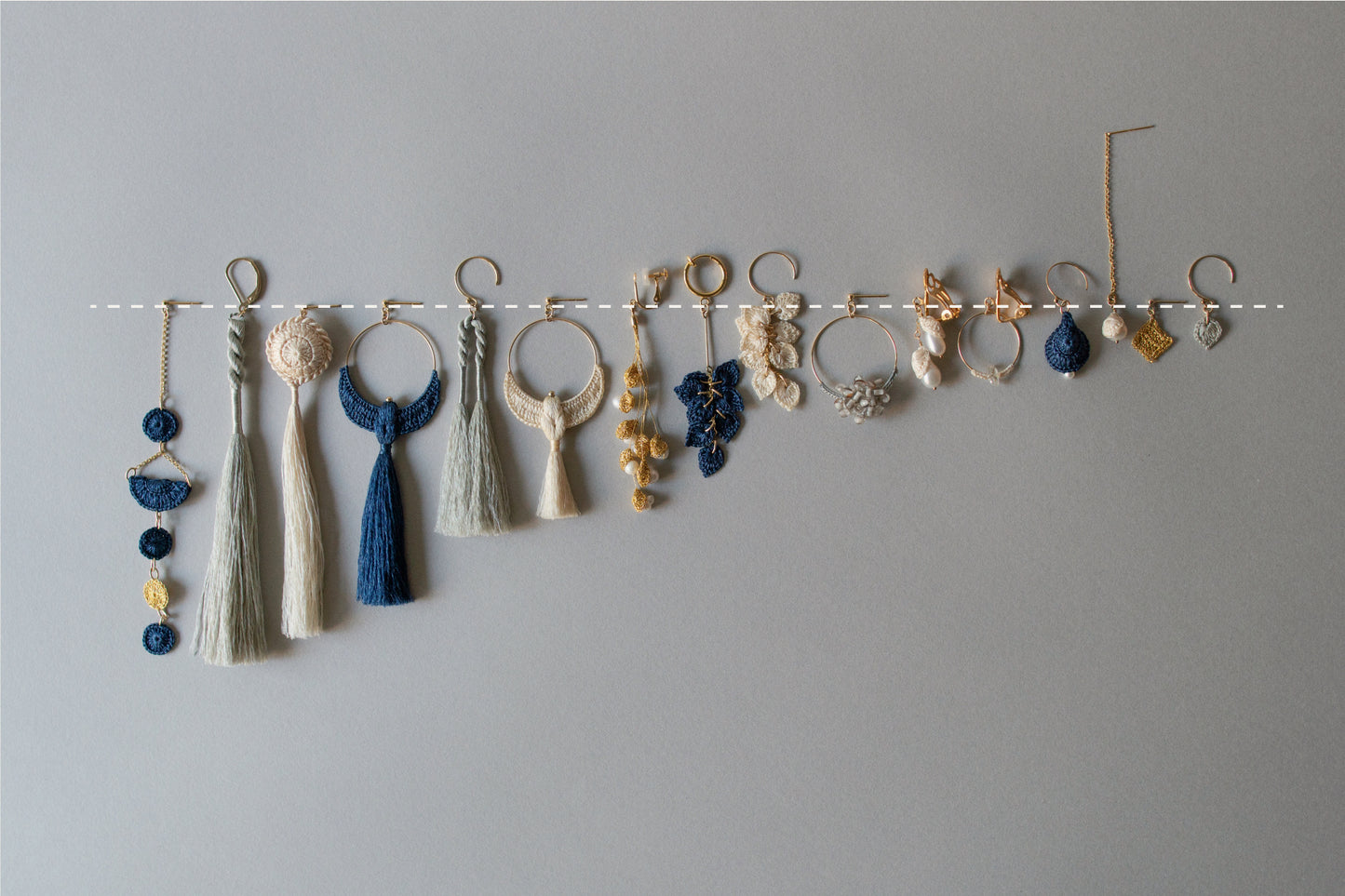 鳥の耳飾り Long | 藍