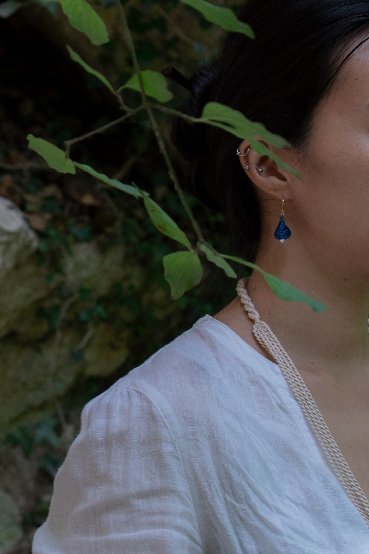petal_earrings_indigo12