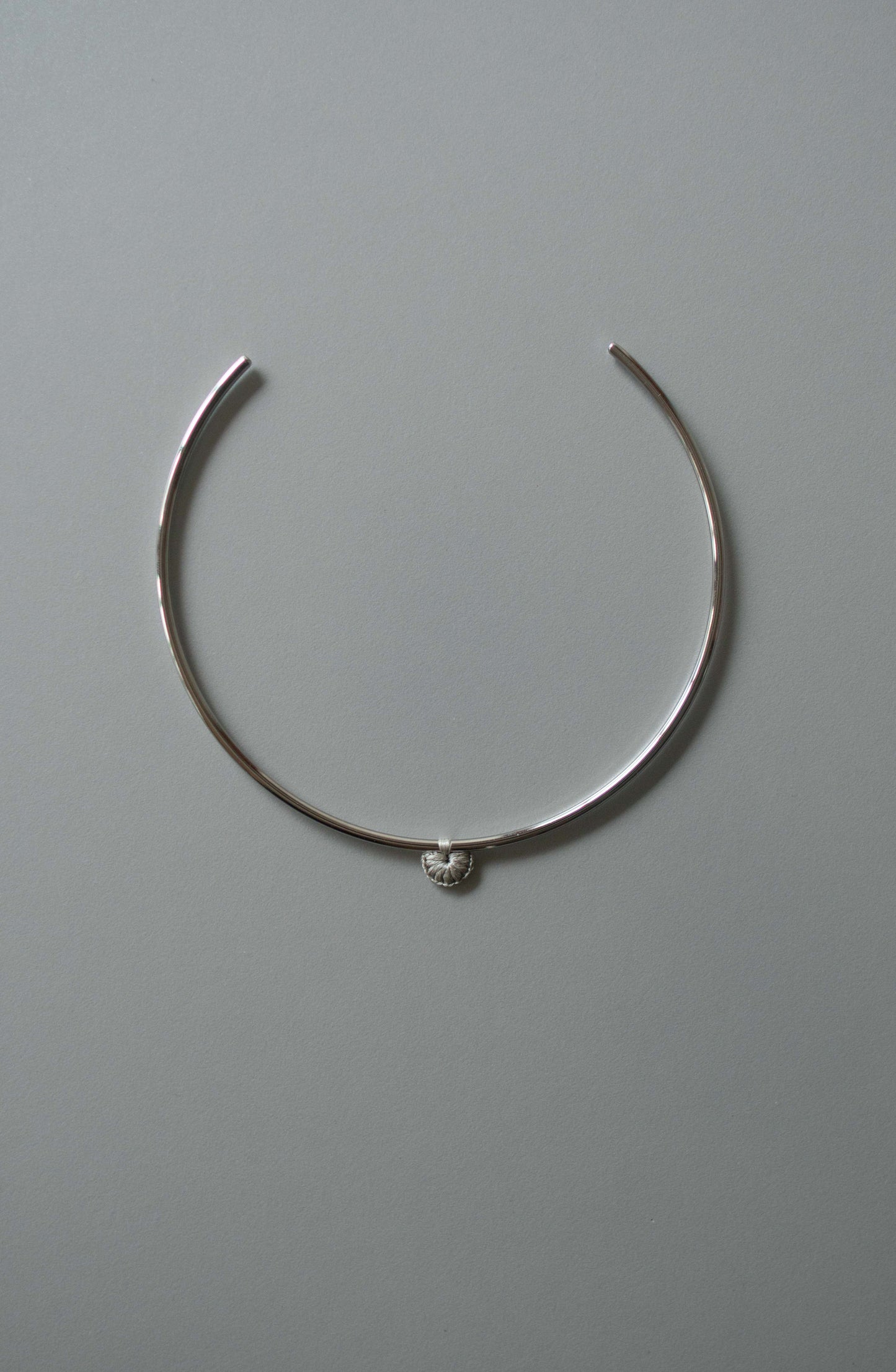 巡礼のチョーカー | 銀灰色