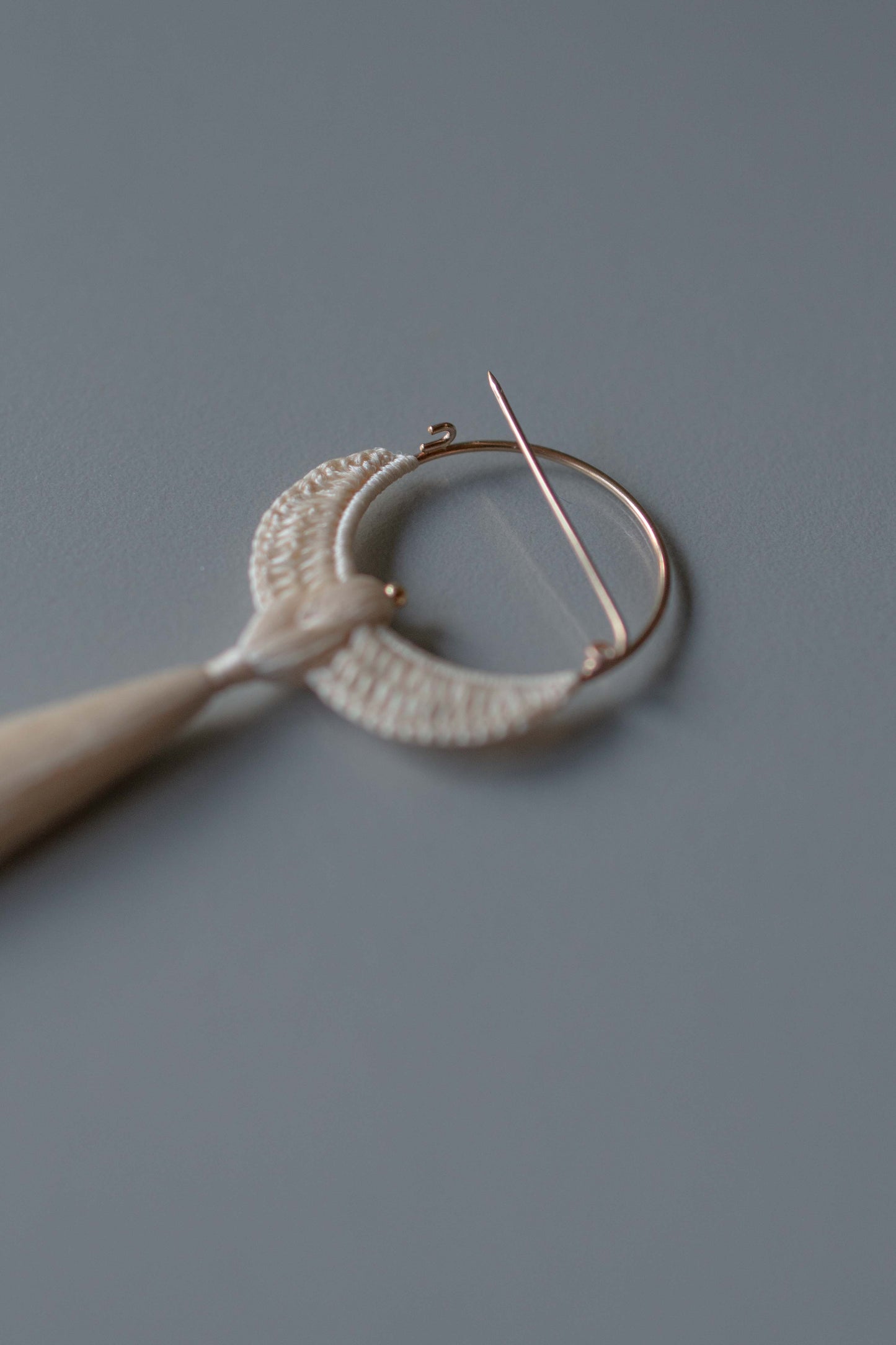 鳥のブローチ | 生成り