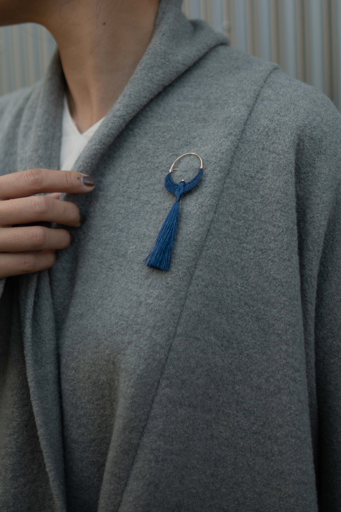 鳥のブローチ | 藍